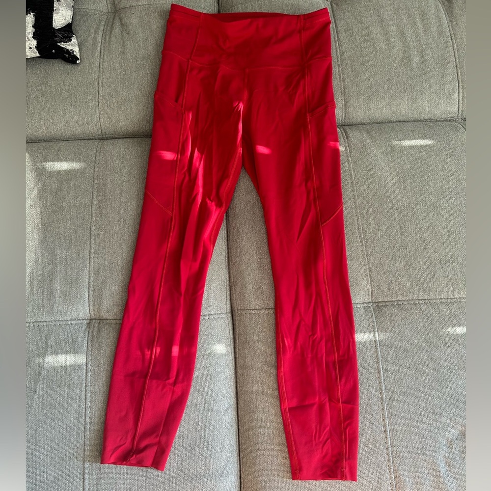 Lululemon Fast and Free High-Rise Tight 25” (dark red) - excellent condition